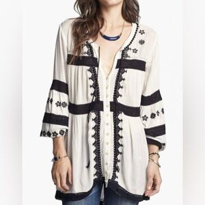 FREE PEOPLE Iris Peasant Blouse Long-Sleeve Black & White Lace Detail Small